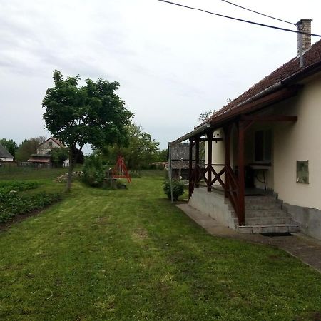 Oeregakac Vendeghaz Villa Tiszaladány Екстериор снимка