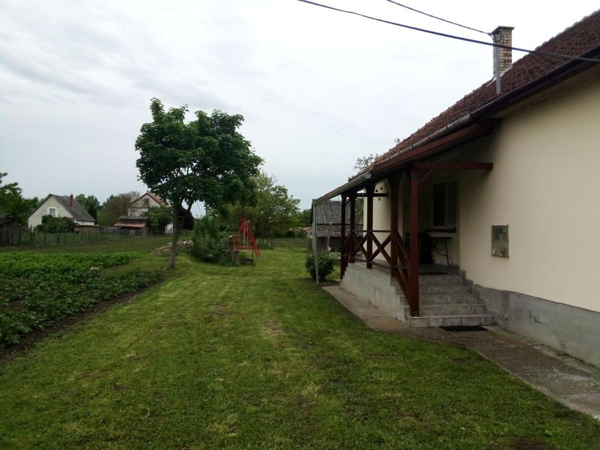 Oeregakac Vendeghaz Villa Tiszaladány Екстериор снимка