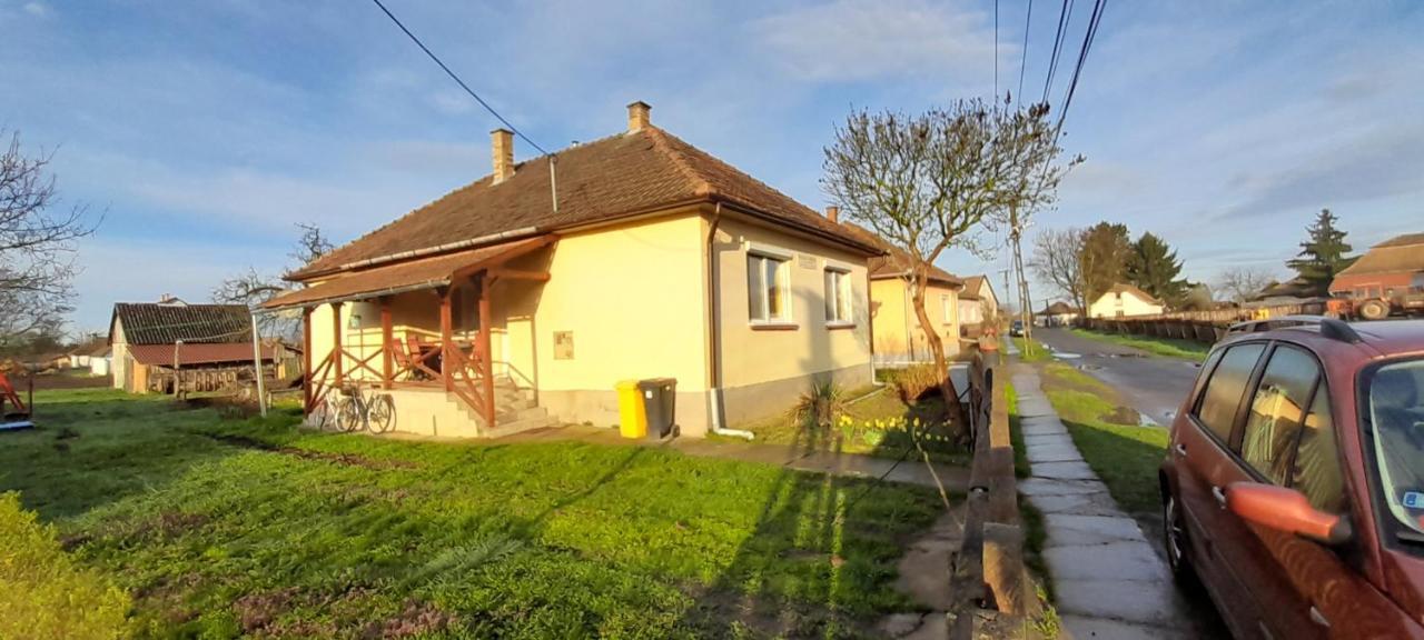 Oeregakac Vendeghaz Villa Tiszaladány Екстериор снимка